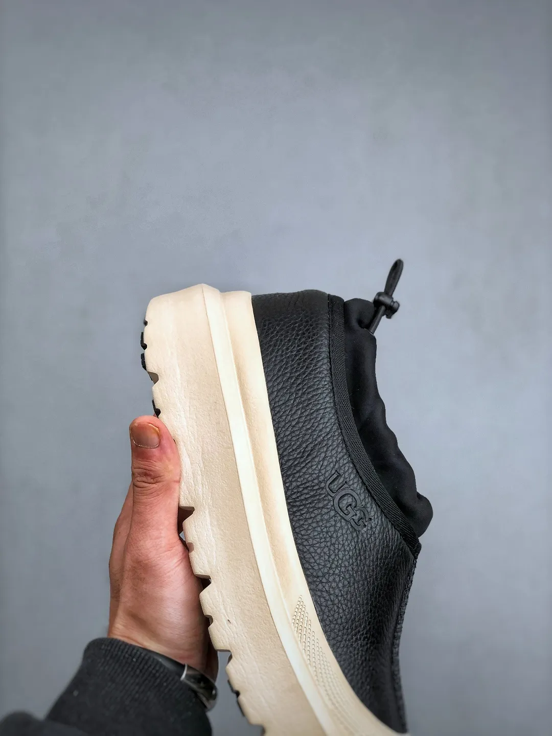 Local self-pickup 💰560 supports store delivery. Same style as Wang Yibo, the latest official revision and new style! The platform is exclusively for foreign trade UGG Tasman GTX winter neutral small potato snow shoes 1172790 Produced by the ten-year-old brand shoemaking factory production line. Pay attention to every detail. Longfeng A-grade genuine sheep fur is integrated. Created in full compliance with the ZP process. Size: 37-45